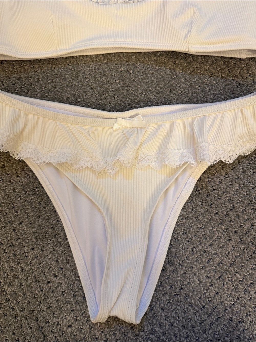 Edikted White Ruffle Bikini Set - Picture 4 of 7